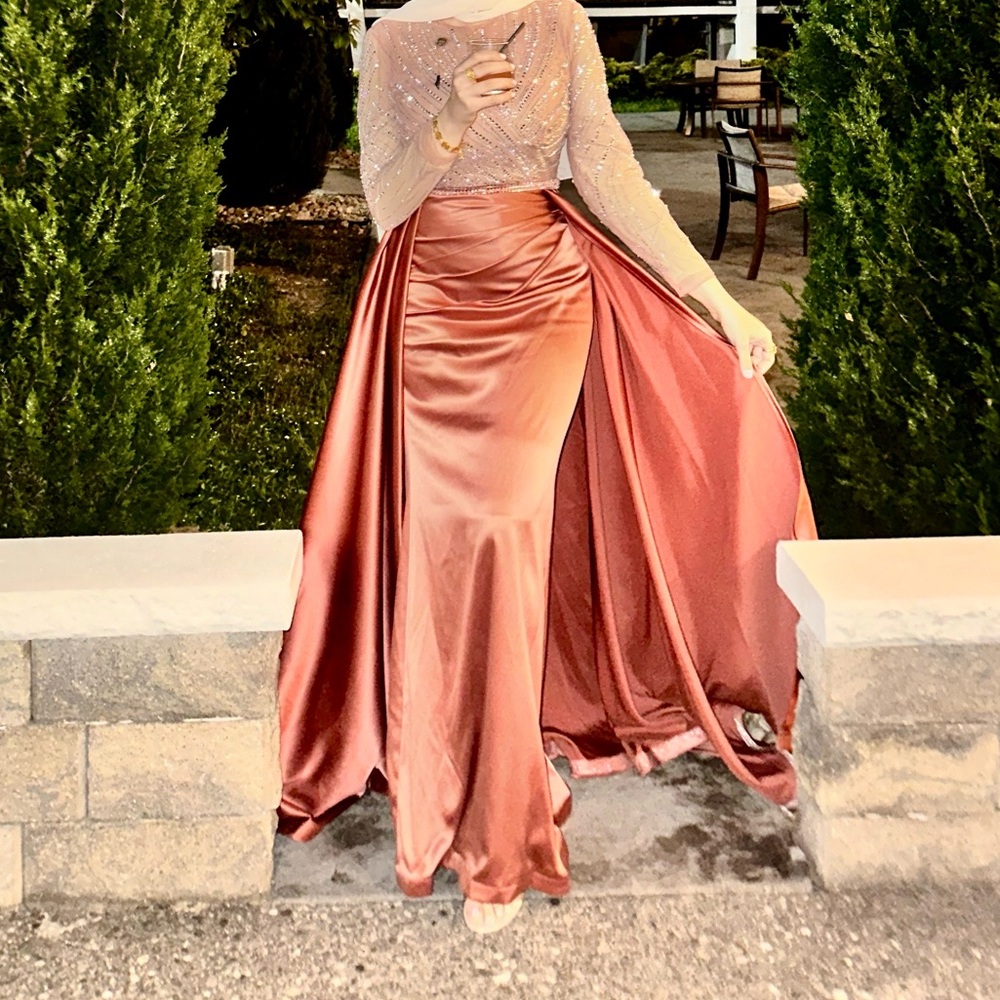 Rusty Orange Sand Dress. Worn Once. Size 8. Turkey. Hijabi modest gown. Wedding